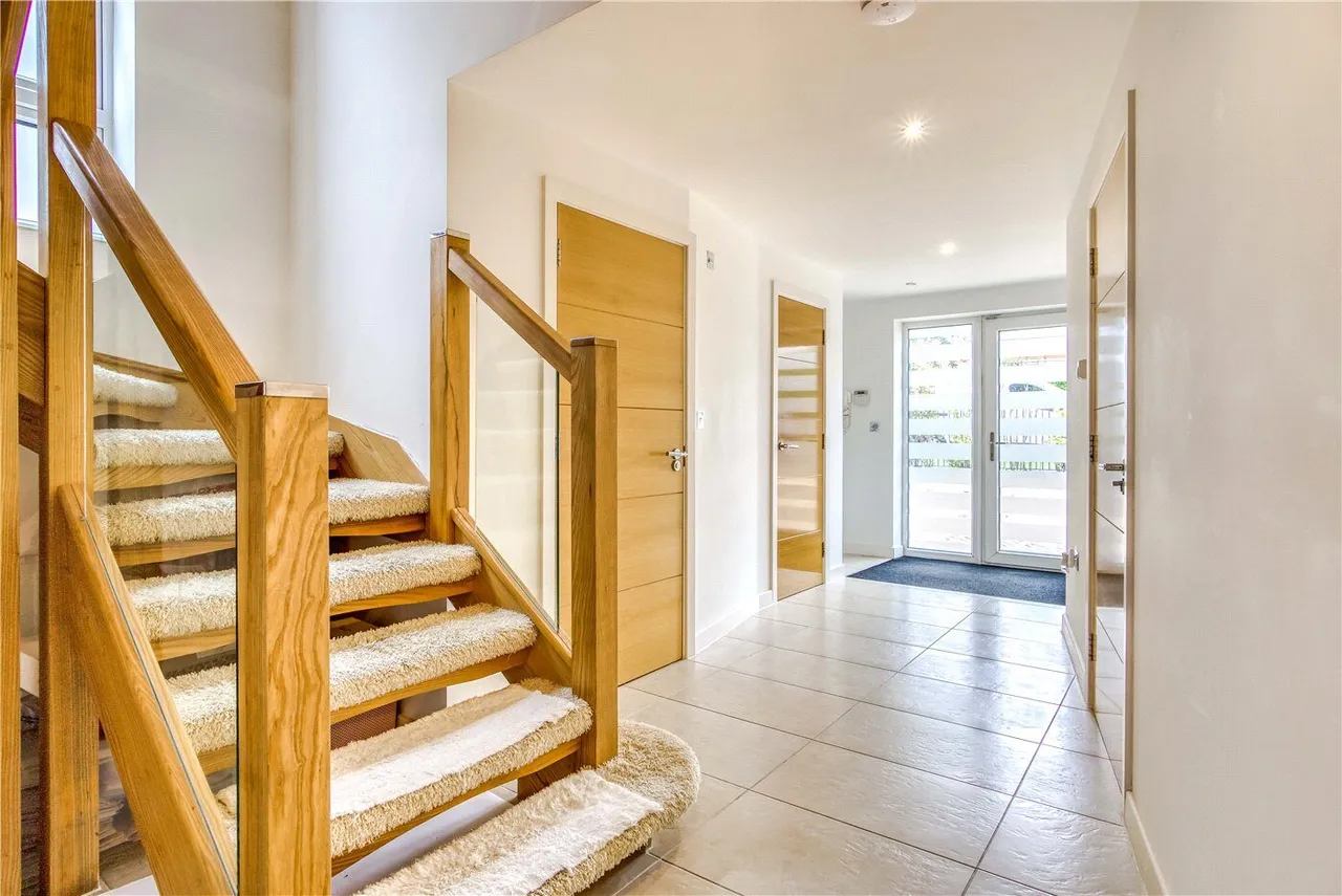 Dorset Lake Avenue, Lilliput, BH14, photo 18
