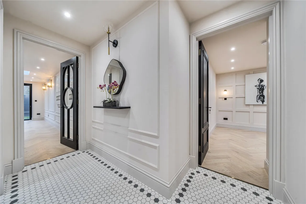 Ashfield Road, London, W3, photo 6