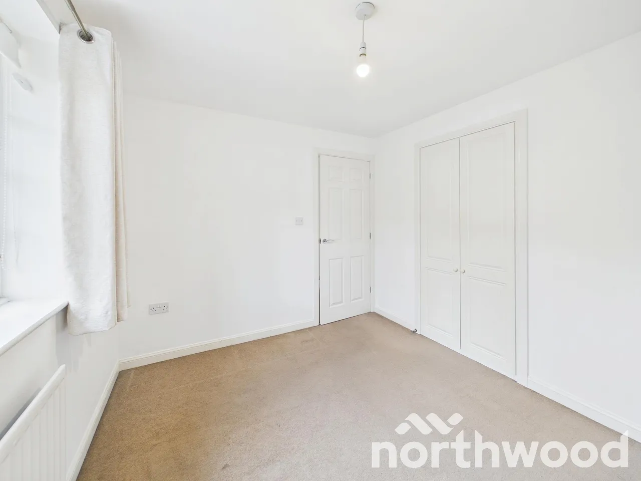 Sweetbay Crescent, Godinton Park, TN23, photo 20