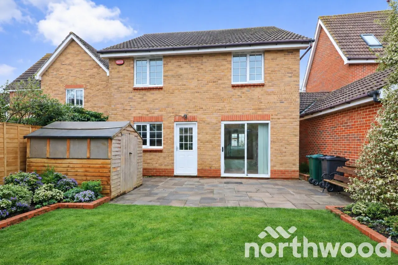 Sweetbay Crescent, Godinton Park, TN23, photo 21
