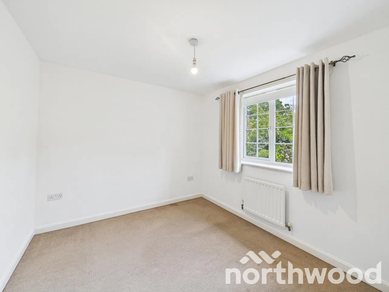 Sweetbay Crescent, Godinton Park, TN23, photo 19