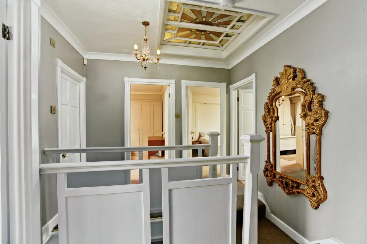Christian Fields, London, SW16, photo 9