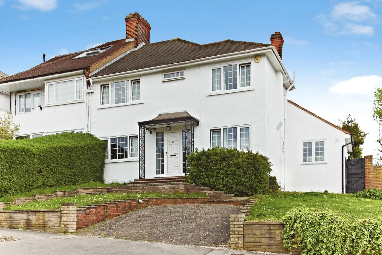 Christian Fields, London, SW16, photo 15