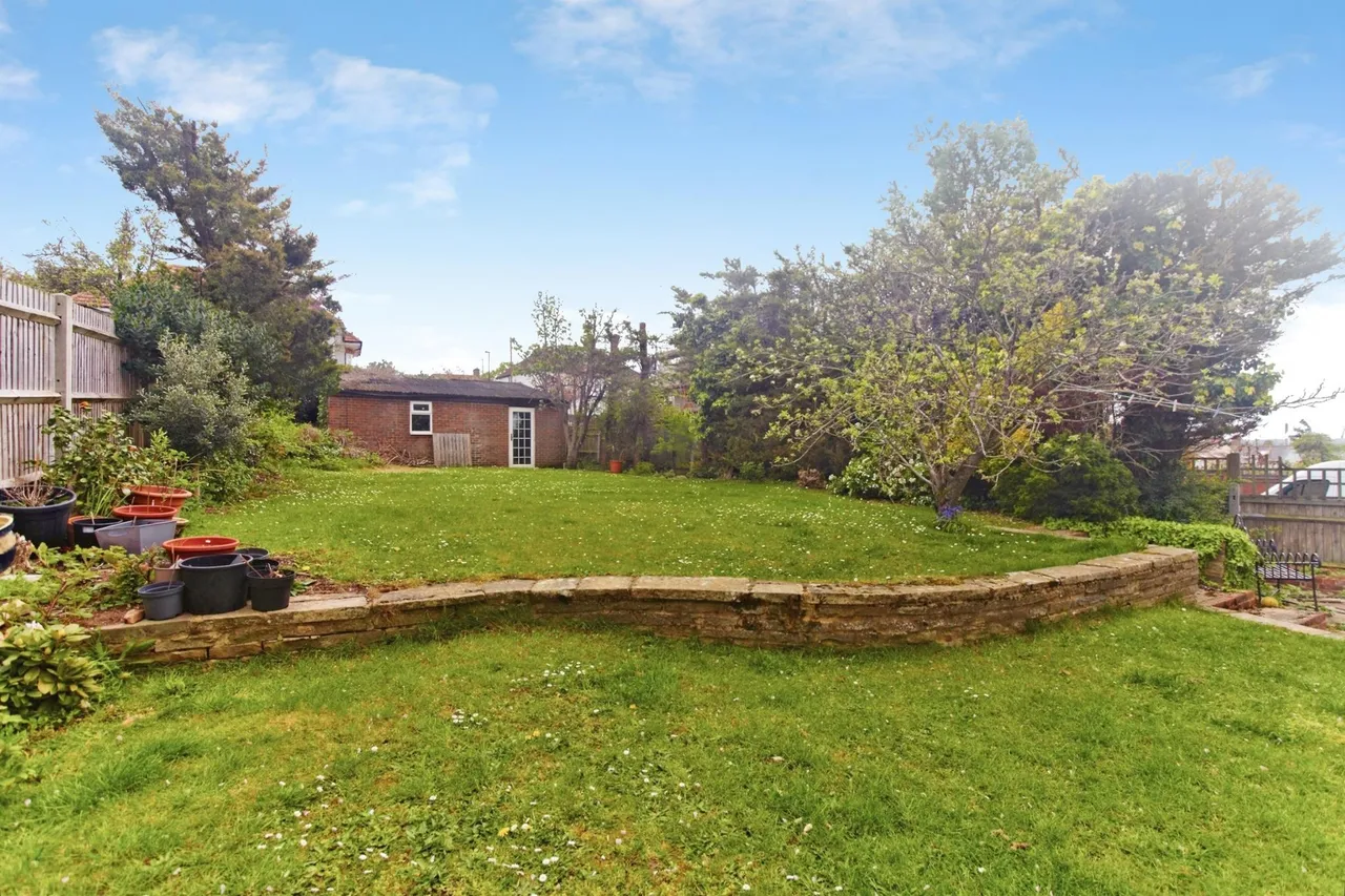 Christian Fields, London, SW16, photo 13
