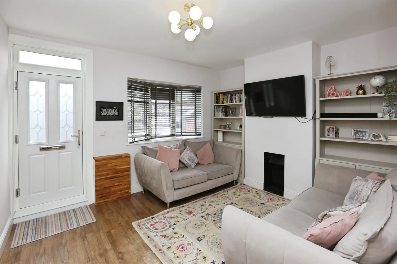 Osborn Road, Fareham, PO16, photo 2