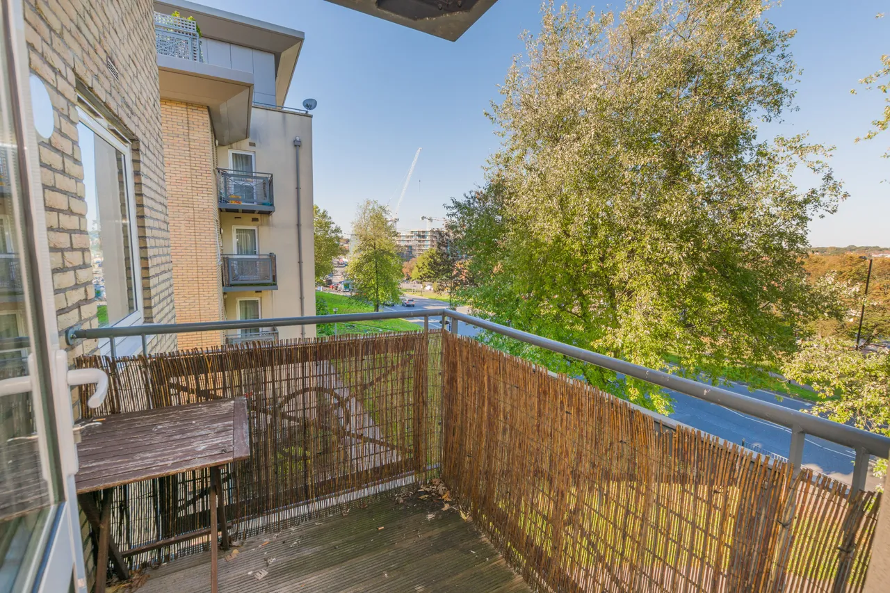 40 Gean Court, London Square, Cline Road, photo 4