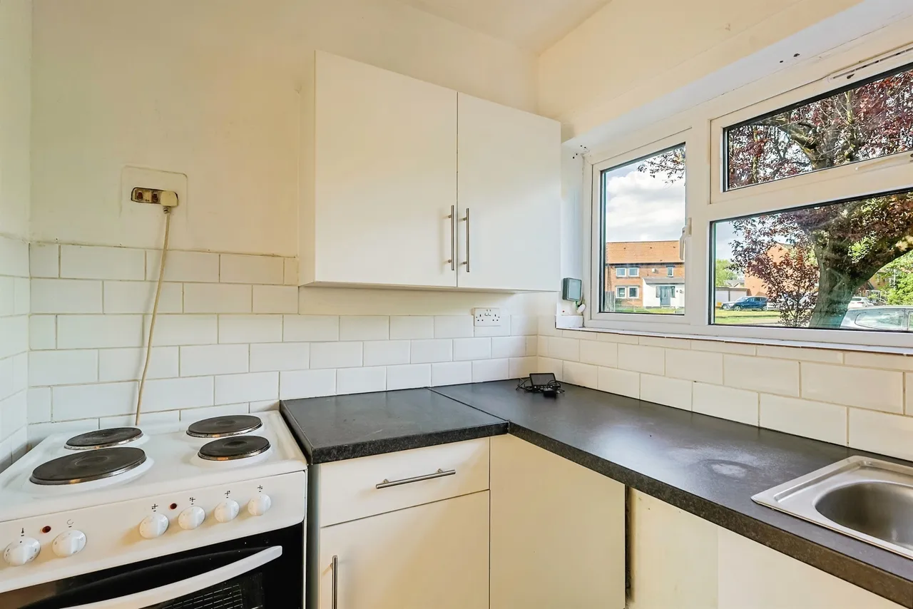 Castle Avenue, Northampton, NN5, photo 5