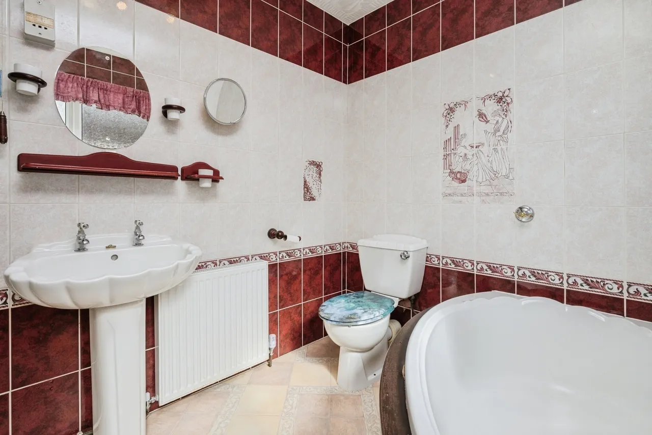 Vicarage Gardens, St Budeaux, PL5, photo 19
