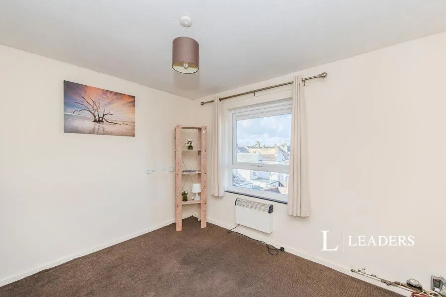 Twyford Avenue, Portsmouth, PO2, photo 8
