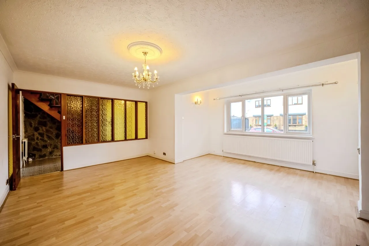 Budden Crescent, Caldicot, NP26, photo 7