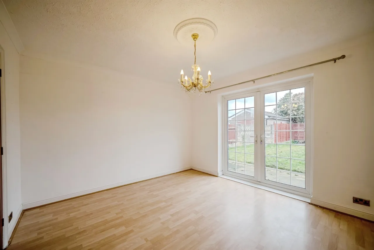 Budden Crescent, Caldicot, NP26, photo 23
