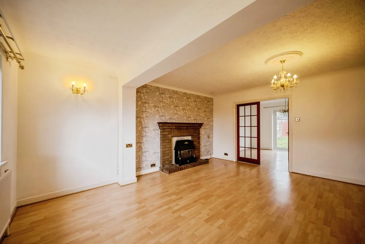 Budden Crescent, Caldicot, NP26, photo 2