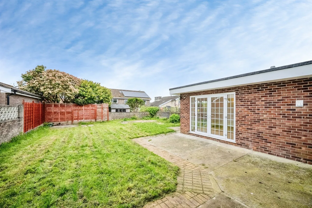 Budden Crescent, Caldicot, NP26, photo 14