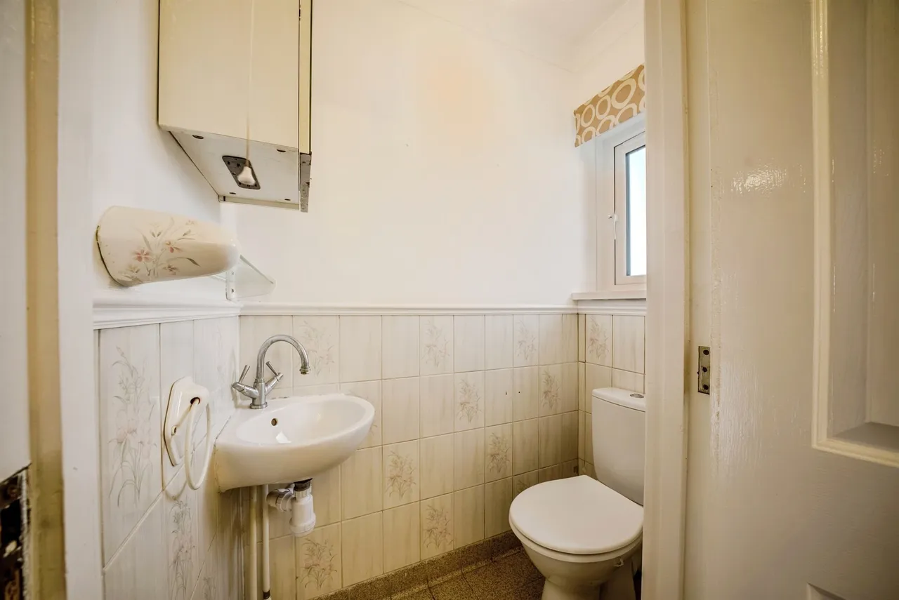 Budden Crescent, Caldicot, NP26, photo 15