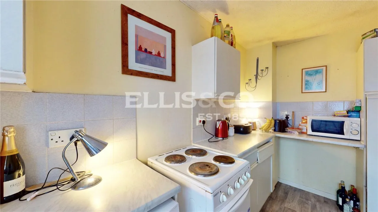 Pempath Place, Wembley, HA9, photo 5