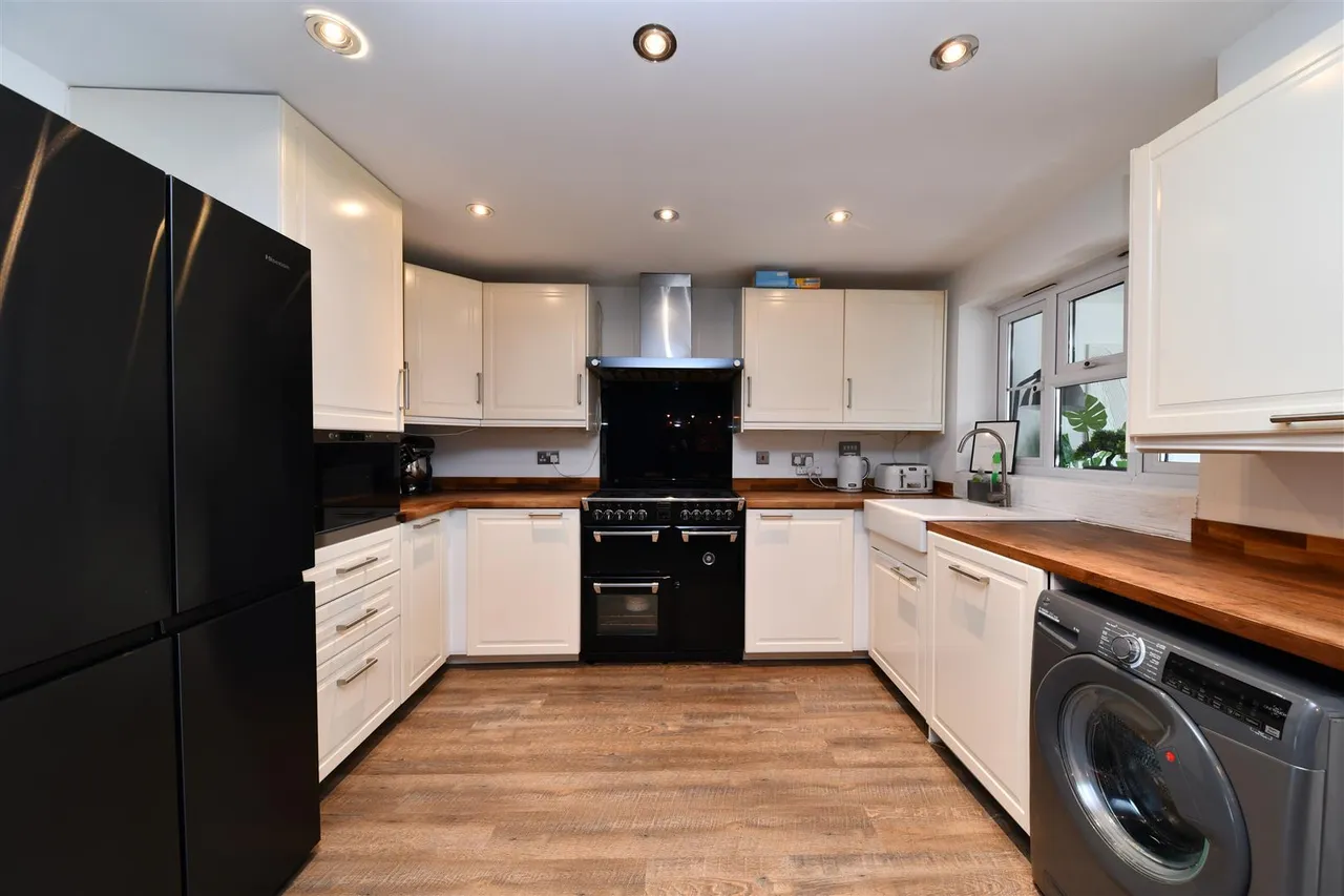 Hunt Hill Close, Stevenage, Herts, SG1 6DS, photo 13