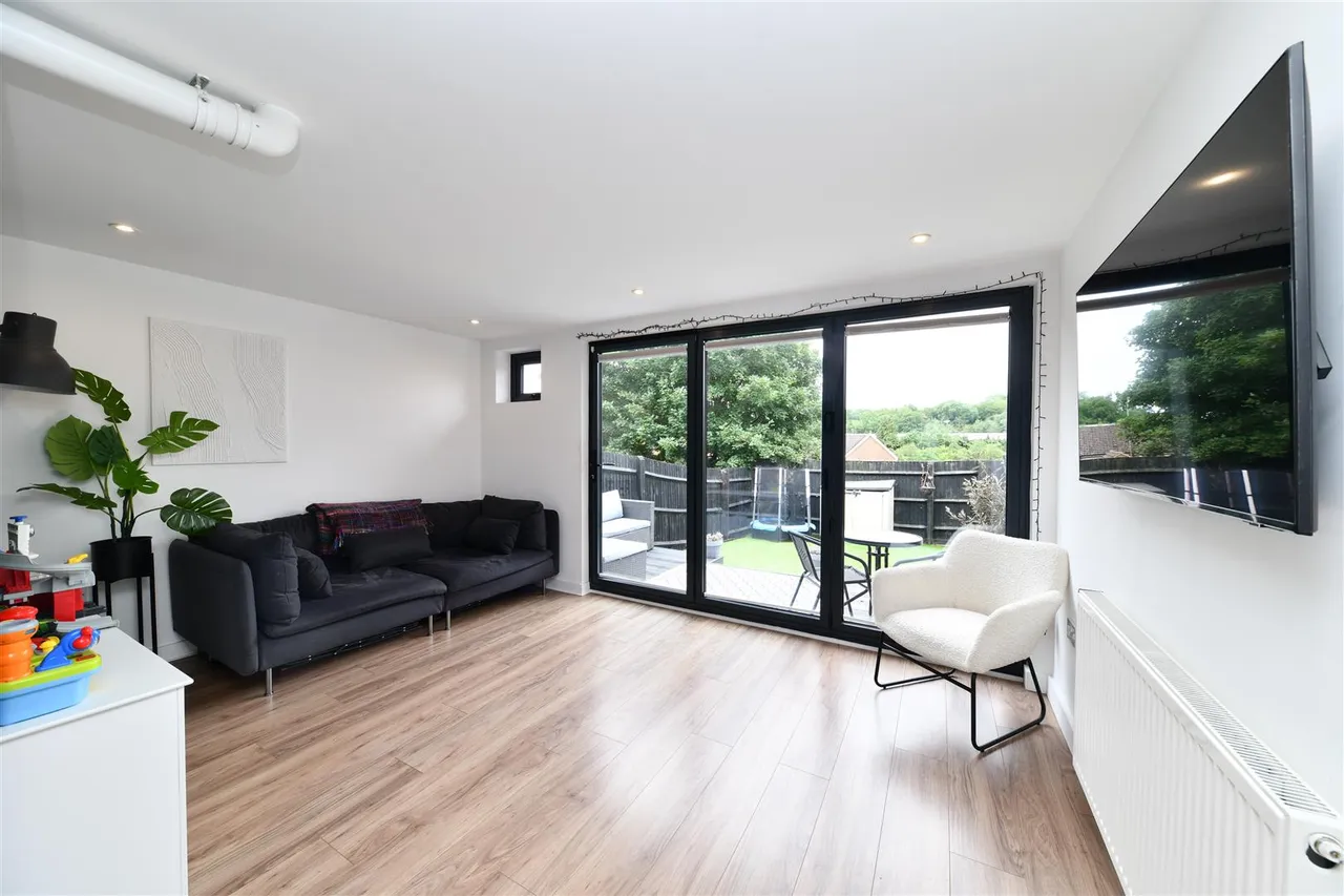 Hunt Hill Close, Stevenage, Herts, SG1 6DS, photo 5