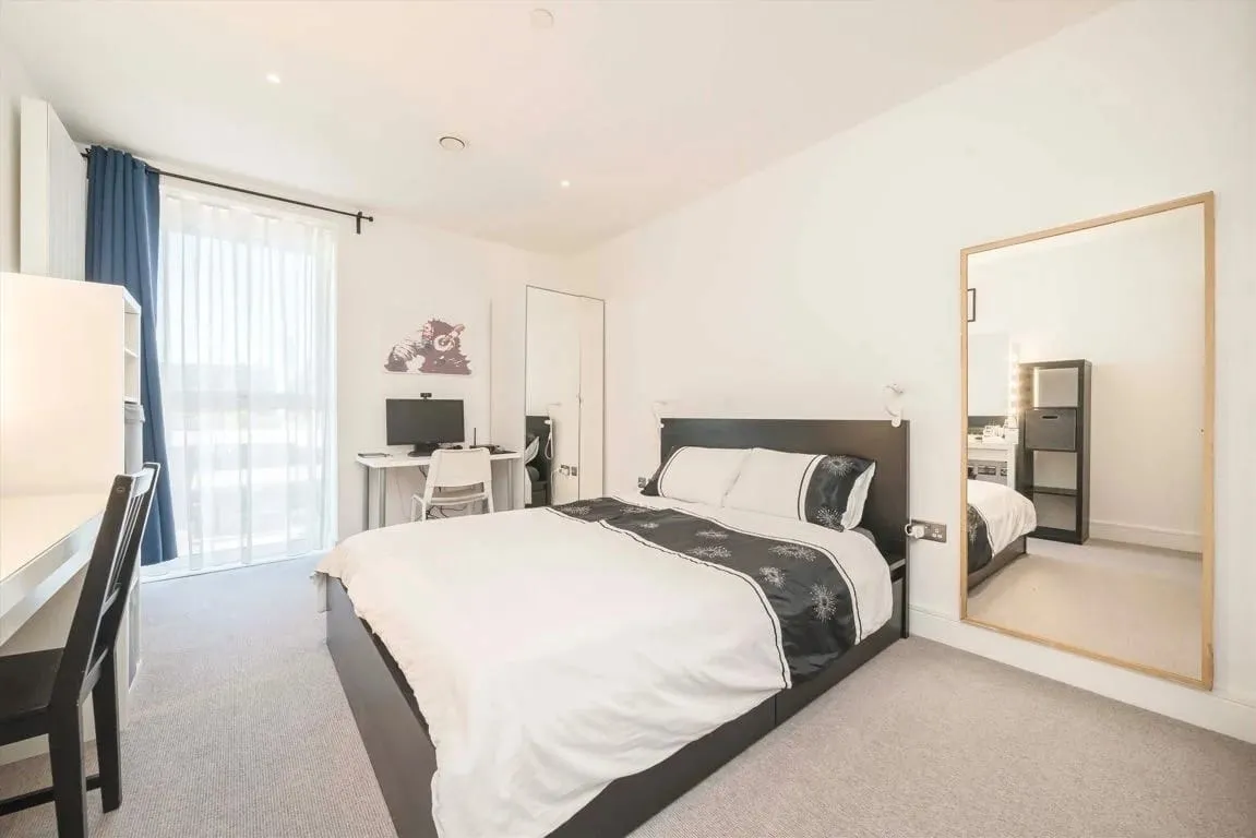 Merrick Road, Southall, Greater London, UB2 4WS, photo 5