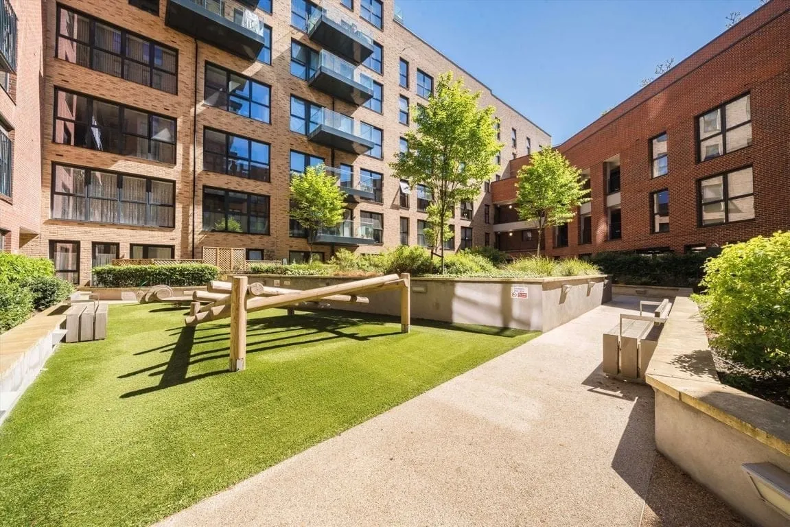 1 bed flat for sale — Merrick Road, Southall, Greater London, UB2 4WS