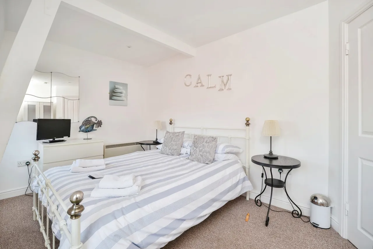 Flowergate, Whitby, North Yorkshire, YO21, photo 6
