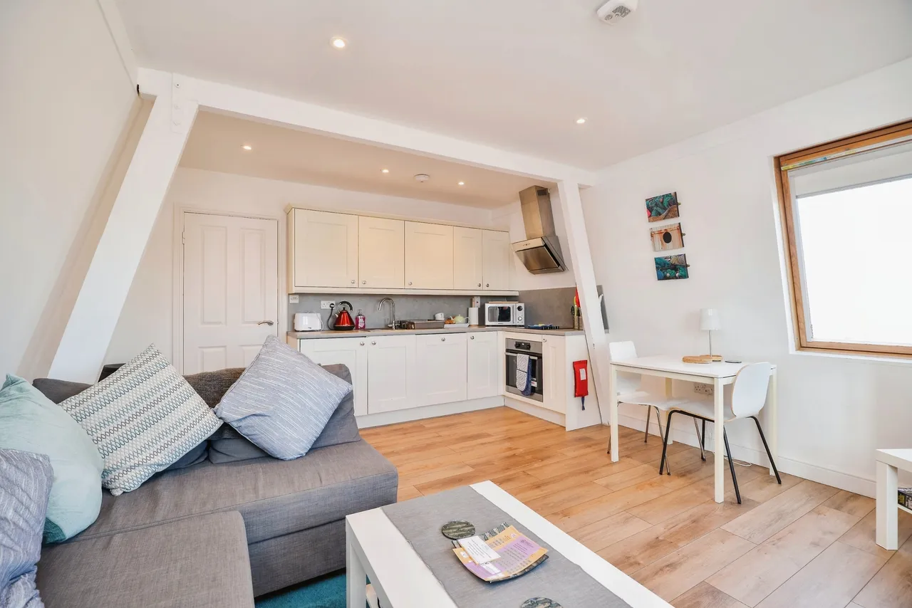 Flowergate, Whitby, North Yorkshire, YO21, photo 16