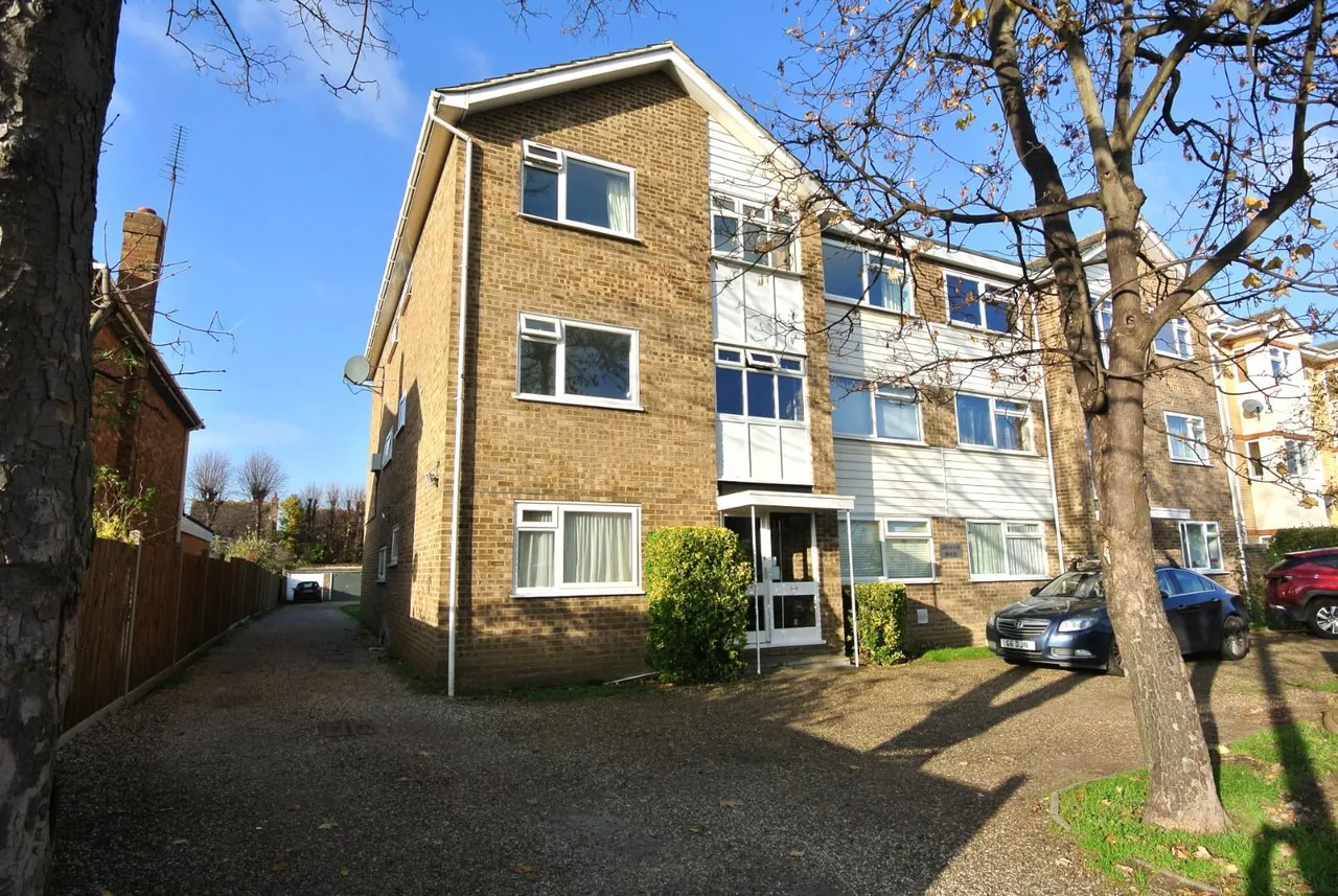 Stanwell Road, Ashford, Surrey, TW15 3QQ, photo 10