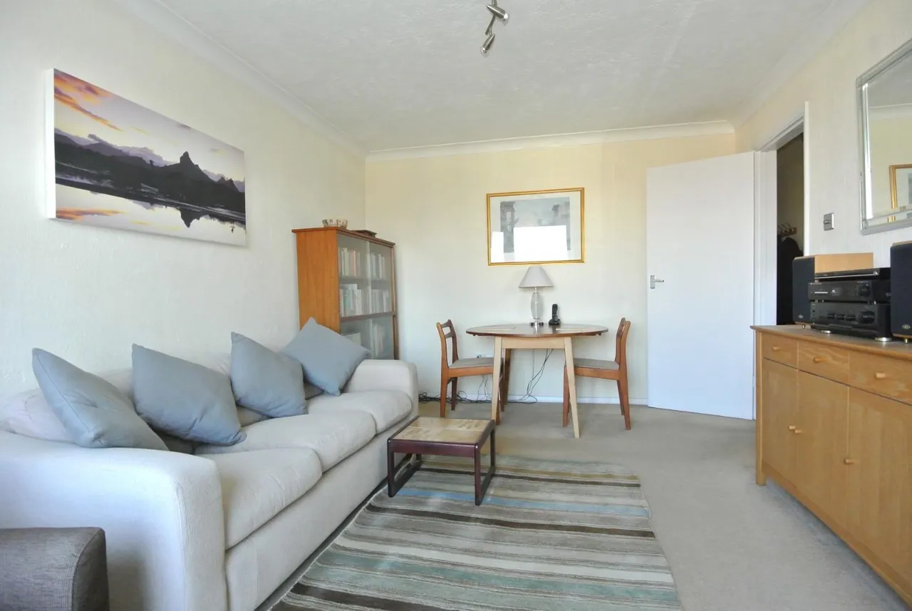 Stanwell Road, Ashford, Surrey, TW15 3QQ, photo 5