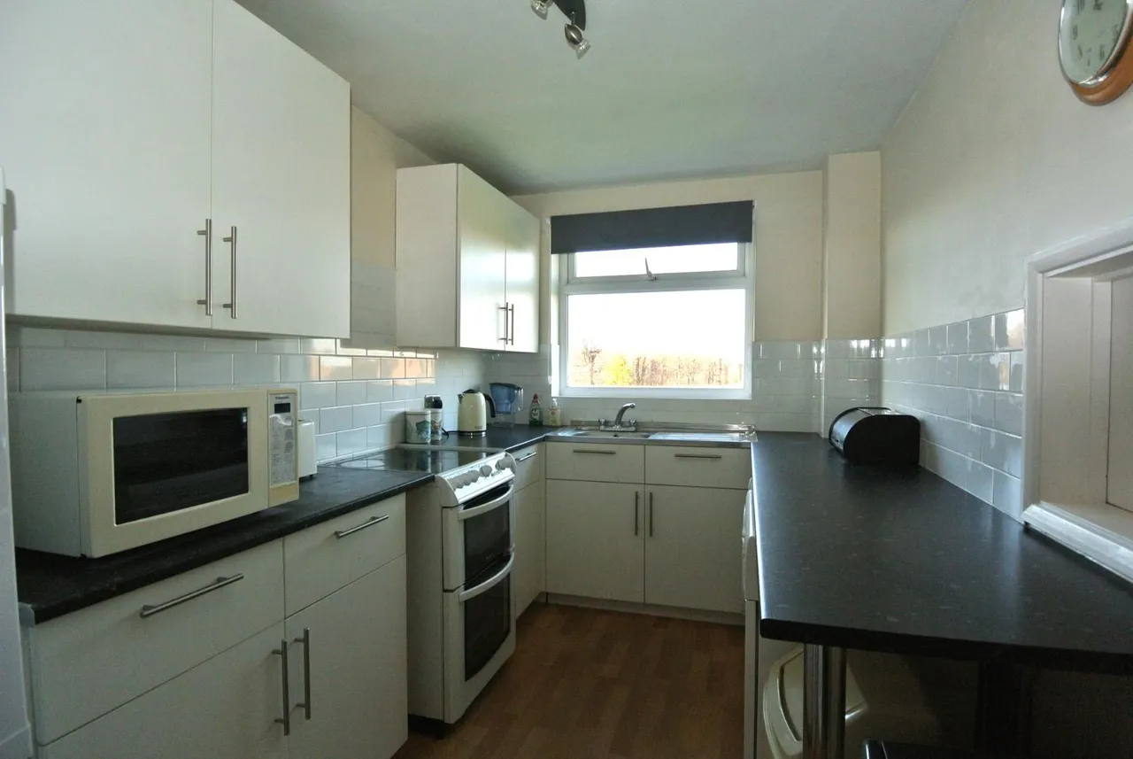 Stanwell Road, Ashford, Surrey, TW15 3QQ, photo 6