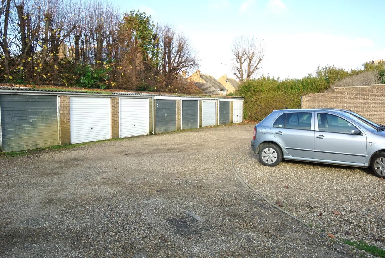 Stanwell Road, Ashford, Surrey, TW15 3QQ, photo 9