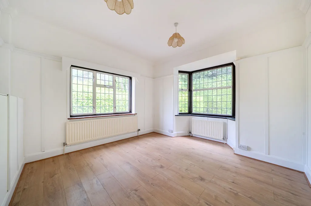Woodcote Lane, Purley CR8 3HB, photo 17