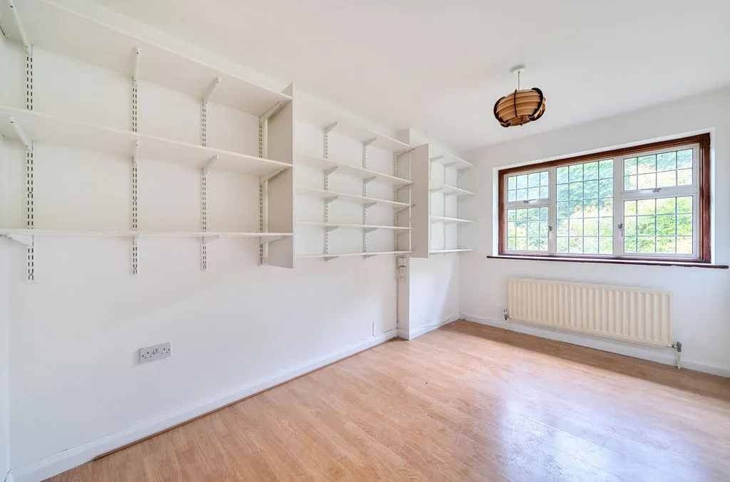 Woodcote Lane, Purley CR8 3HB, photo 10