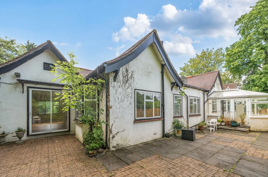Woodcote Lane, Purley CR8 3HB, photo 25