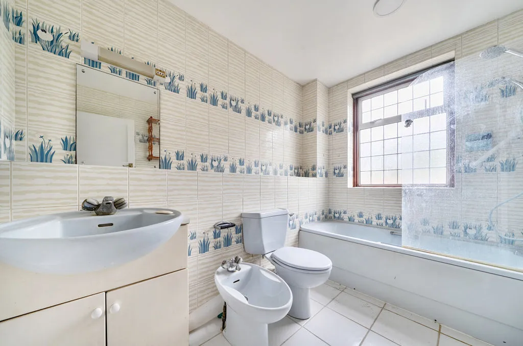 Woodcote Lane, Purley CR8 3HB, photo 20