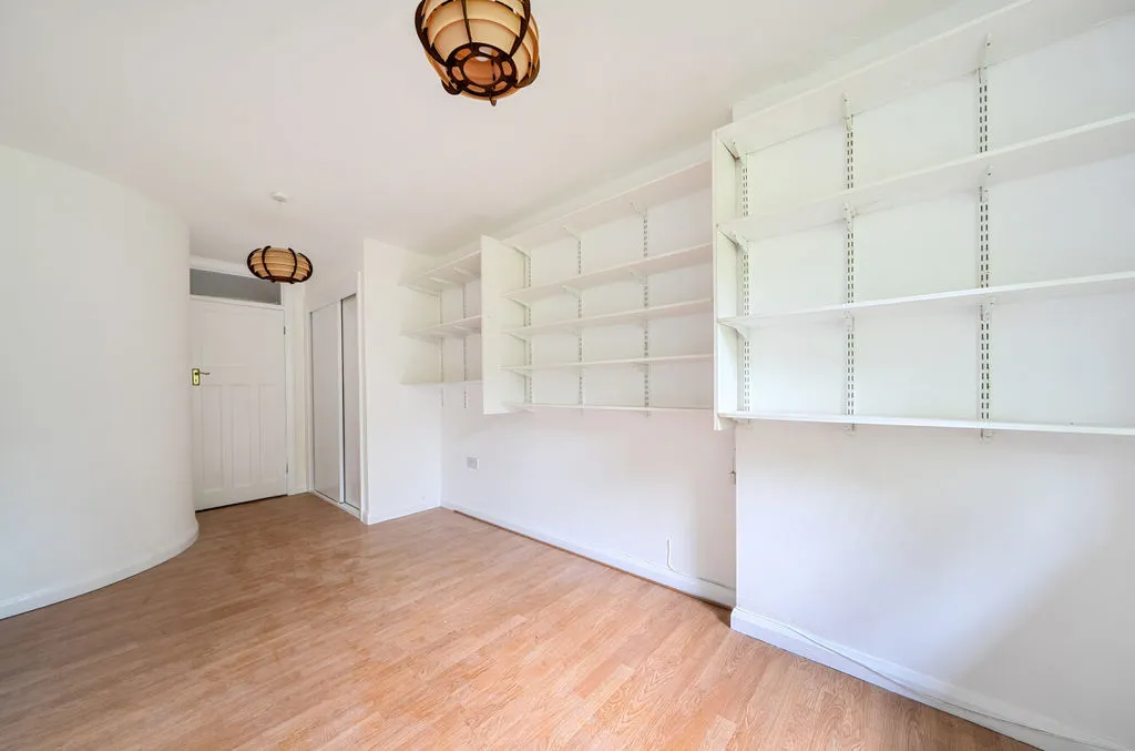Woodcote Lane, Purley CR8 3HB, photo 14