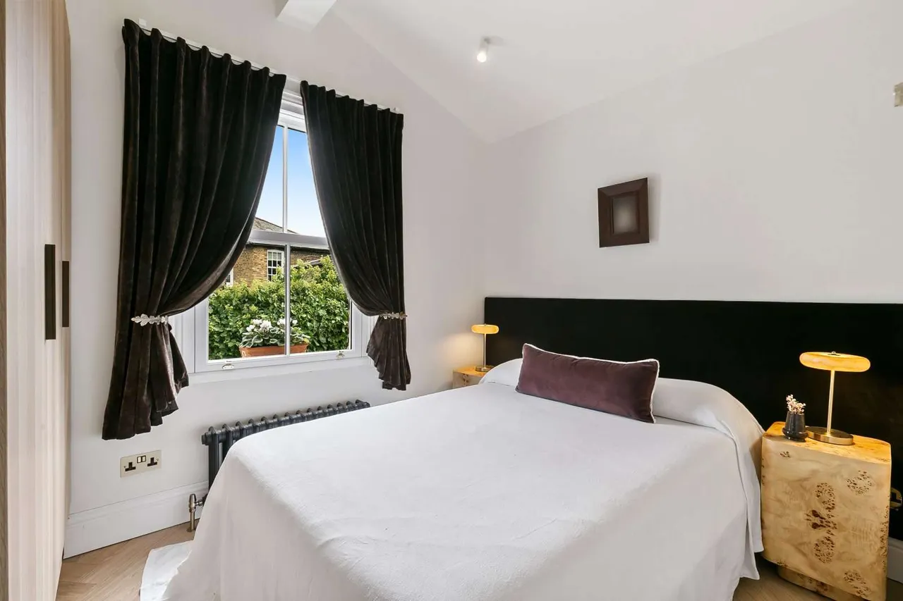 Harbut Road, London, SW11, photo 10