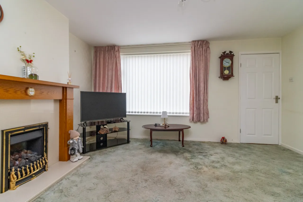 Waveney Rise, Oadby, Leicester, Leicester, LE2 4GG, photo 2