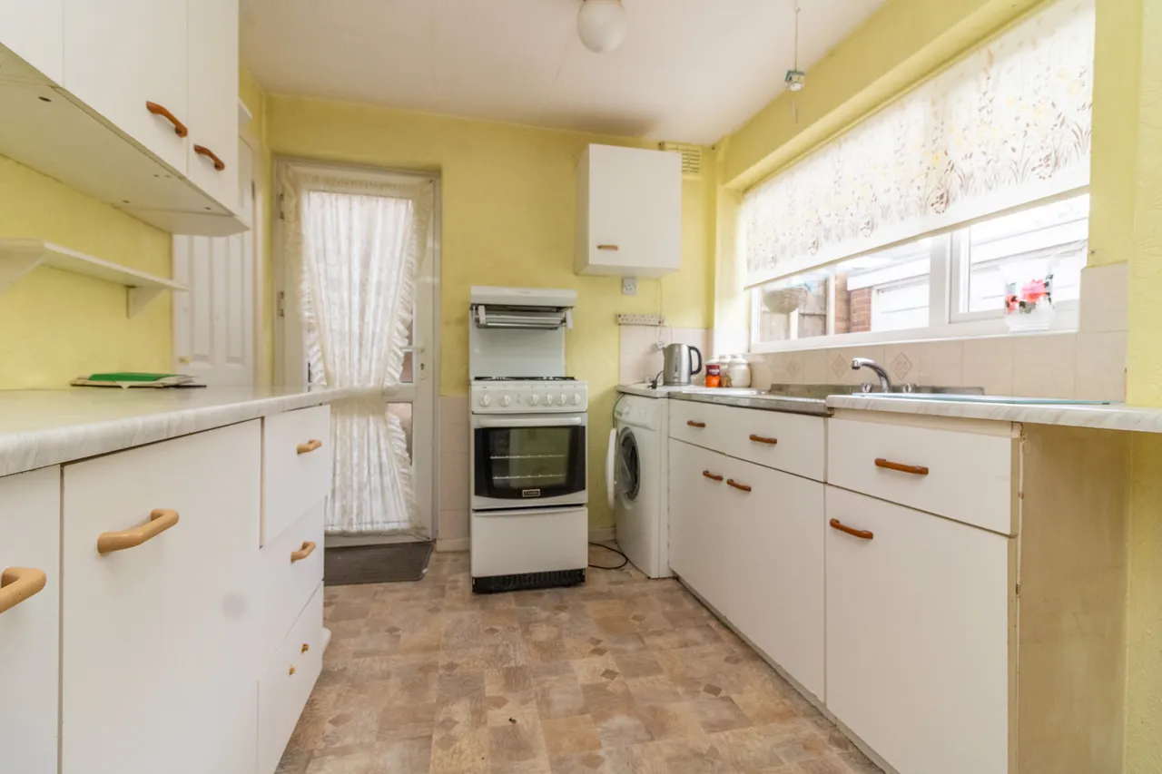 Waveney Rise, Oadby, Leicester, Leicester, LE2 4GG, photo 3