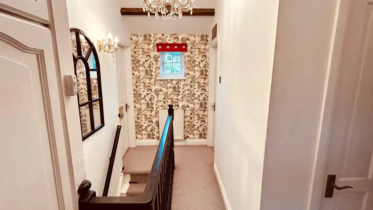 Lower Farnham Road, Aldershot, GU12, photo 19