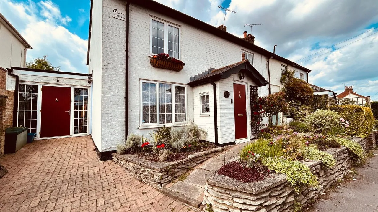 4 bed house for sale, Lower Farnham Road, Aldershot, GU12
