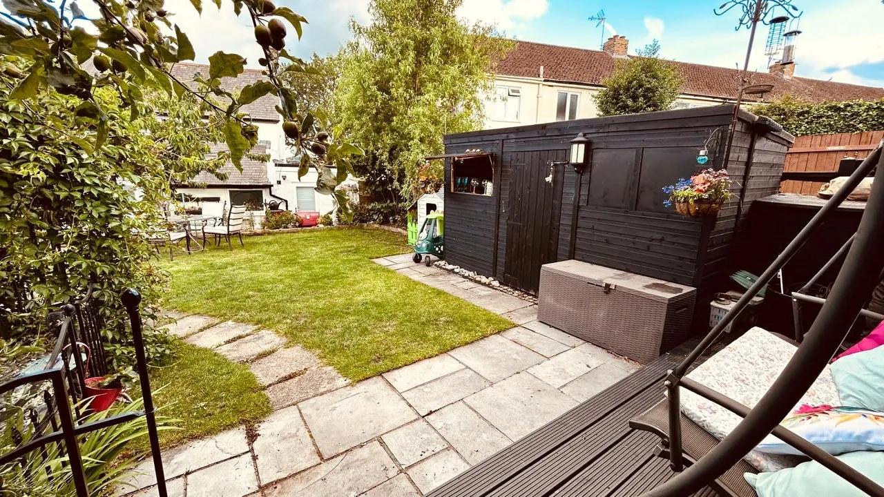 Lower Farnham Road, Aldershot, GU12, photo 29