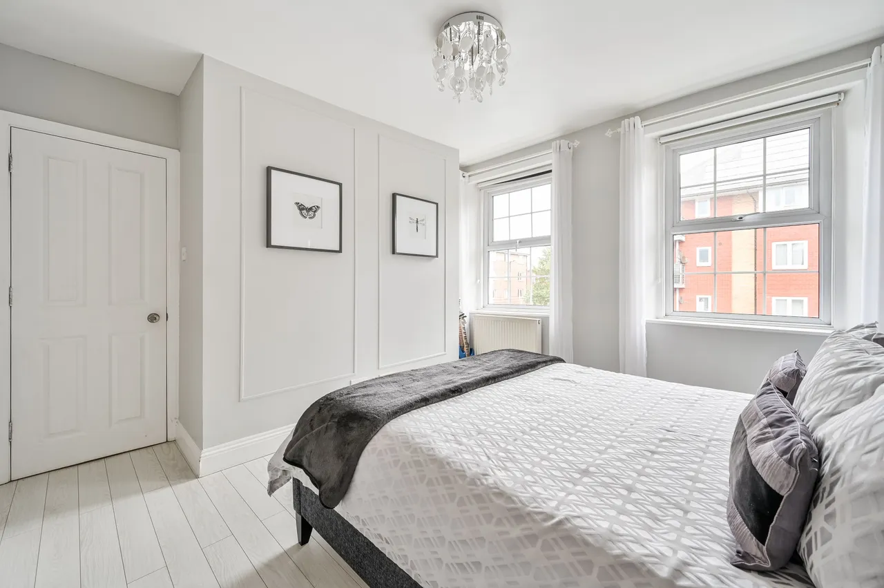 242 Lower Road, London, photo 10