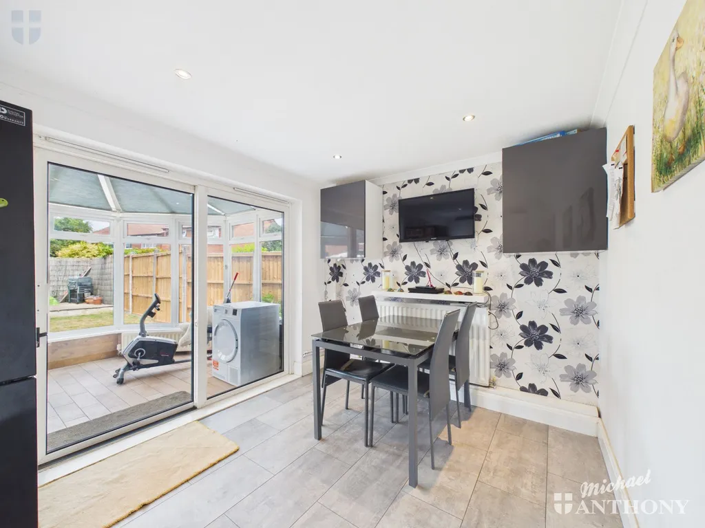 Diane Walk, Aylesbury, HP21 9YJ, photo 10