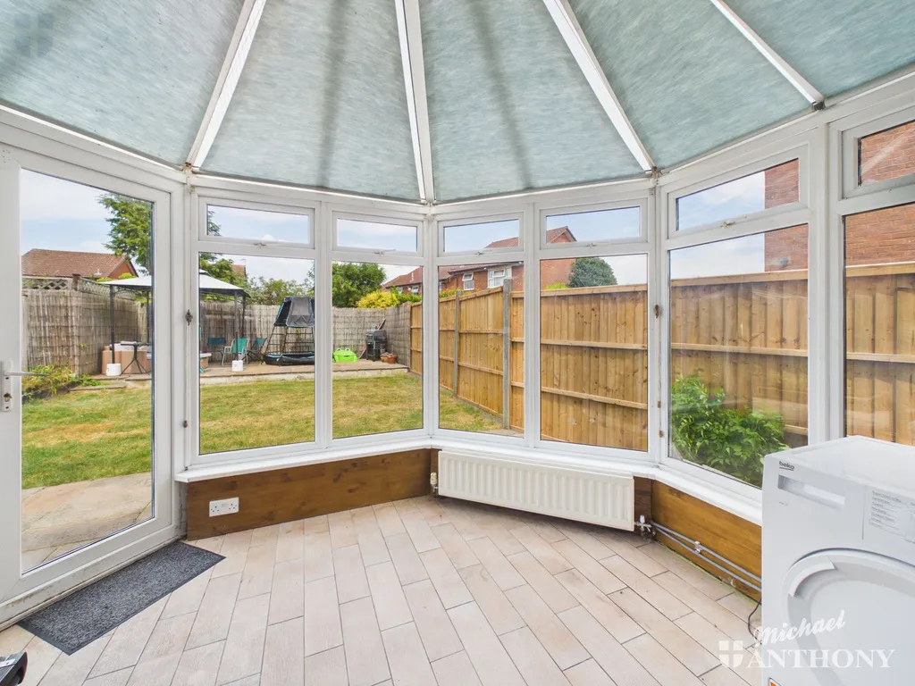 Diane Walk, Aylesbury, HP21 9YJ, photo 14