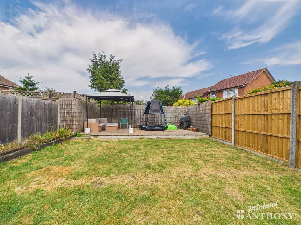 Diane Walk, Aylesbury, HP21 9YJ, photo 3