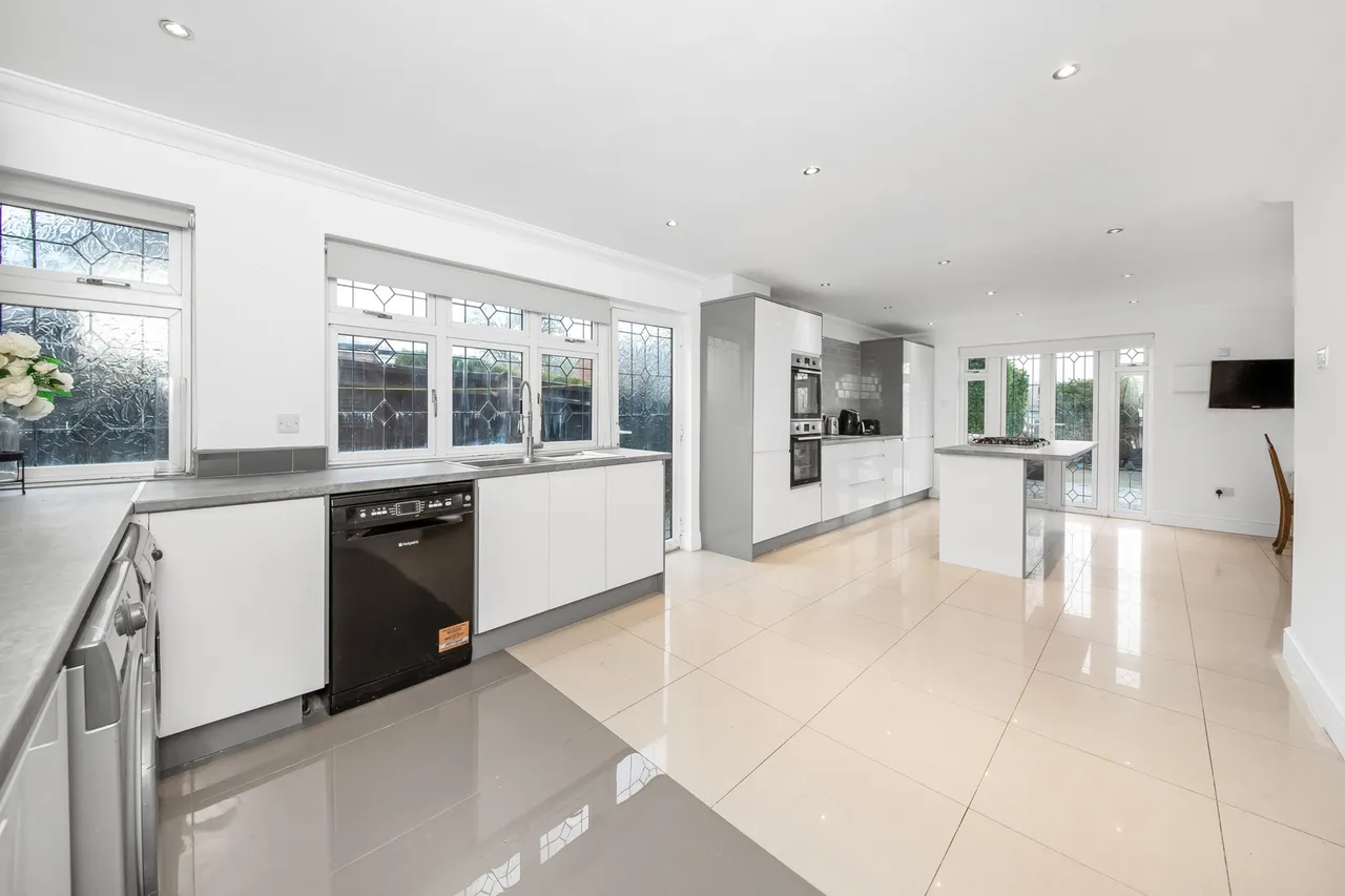 Leamington Avenue, Orpington, BR6 9QA, photo 4