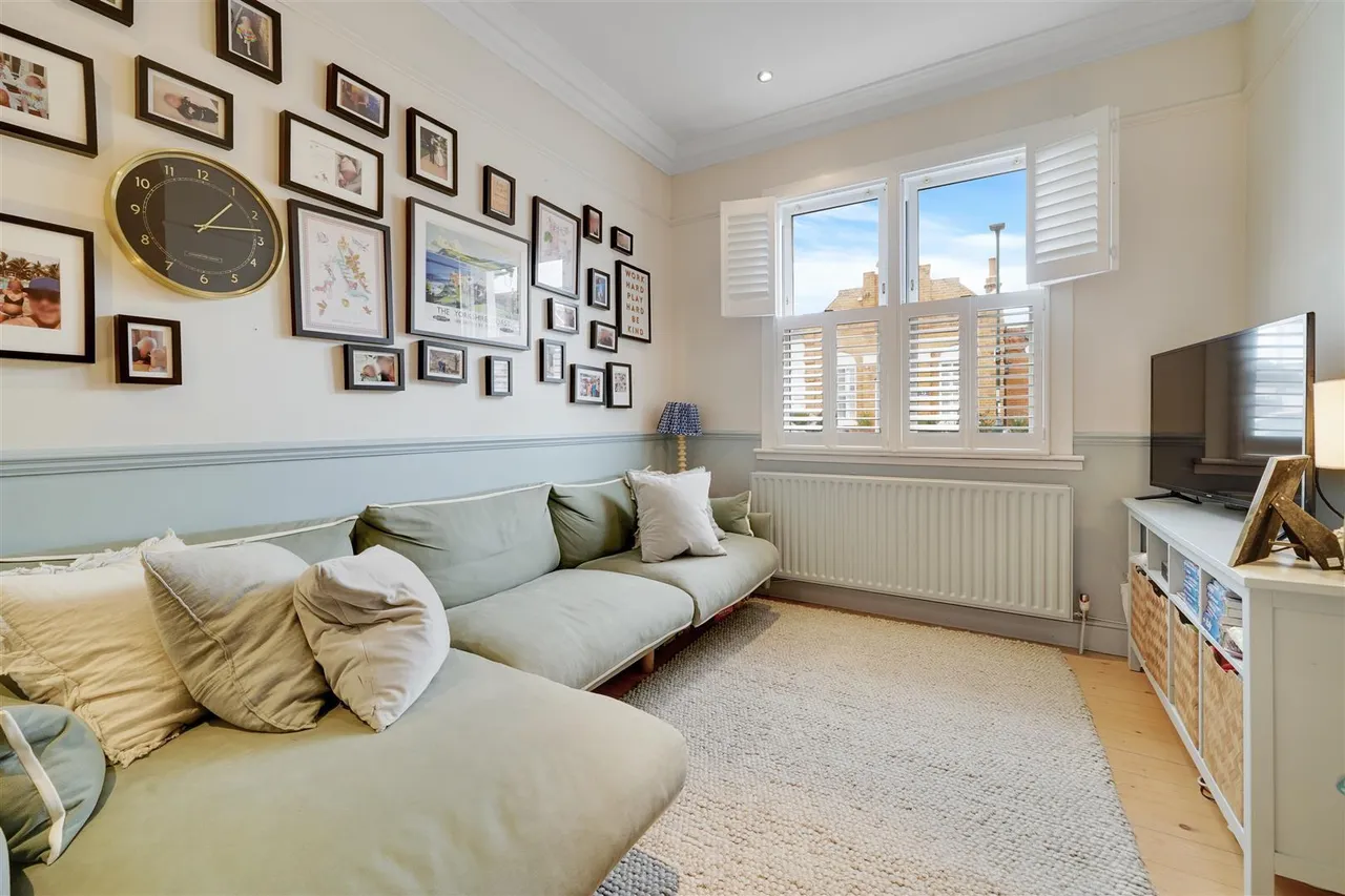 Windmill Road, Hampton Hill, TW12, photo 5