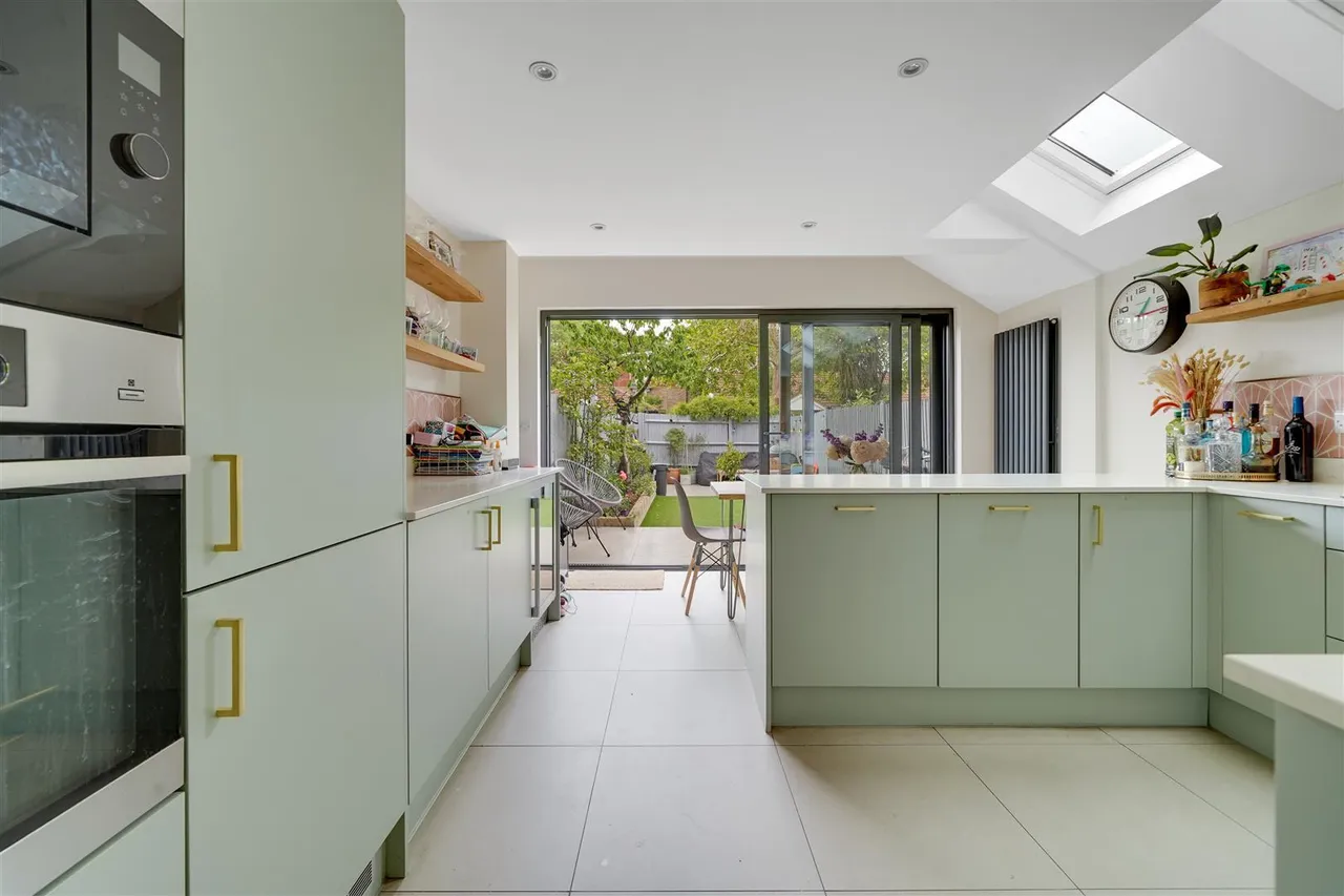 Windmill Road, Hampton Hill, TW12, photo 6