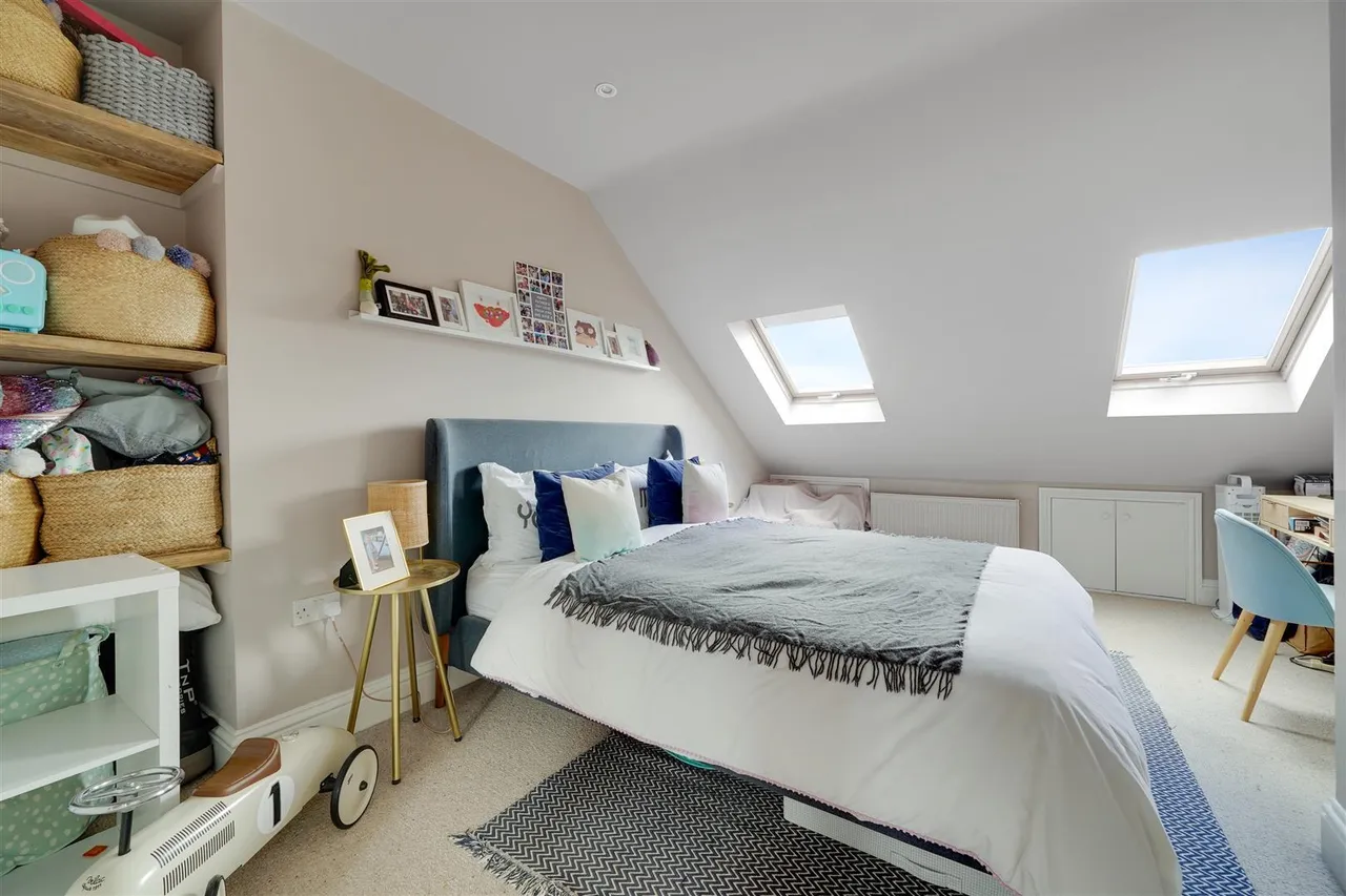 Windmill Road, Hampton Hill, TW12, photo 8