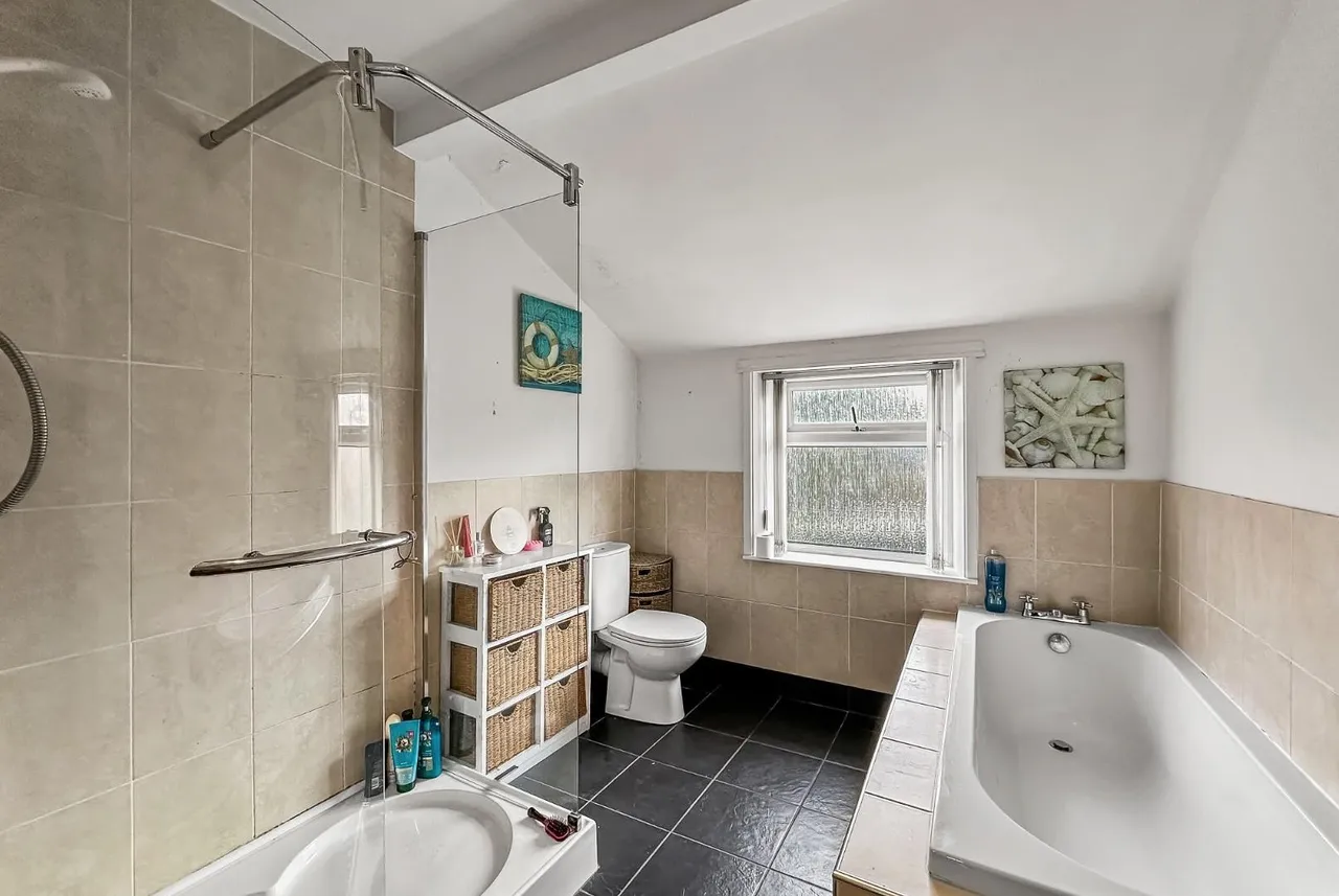 Marsland Road, Sale M33 3NR, photo 16