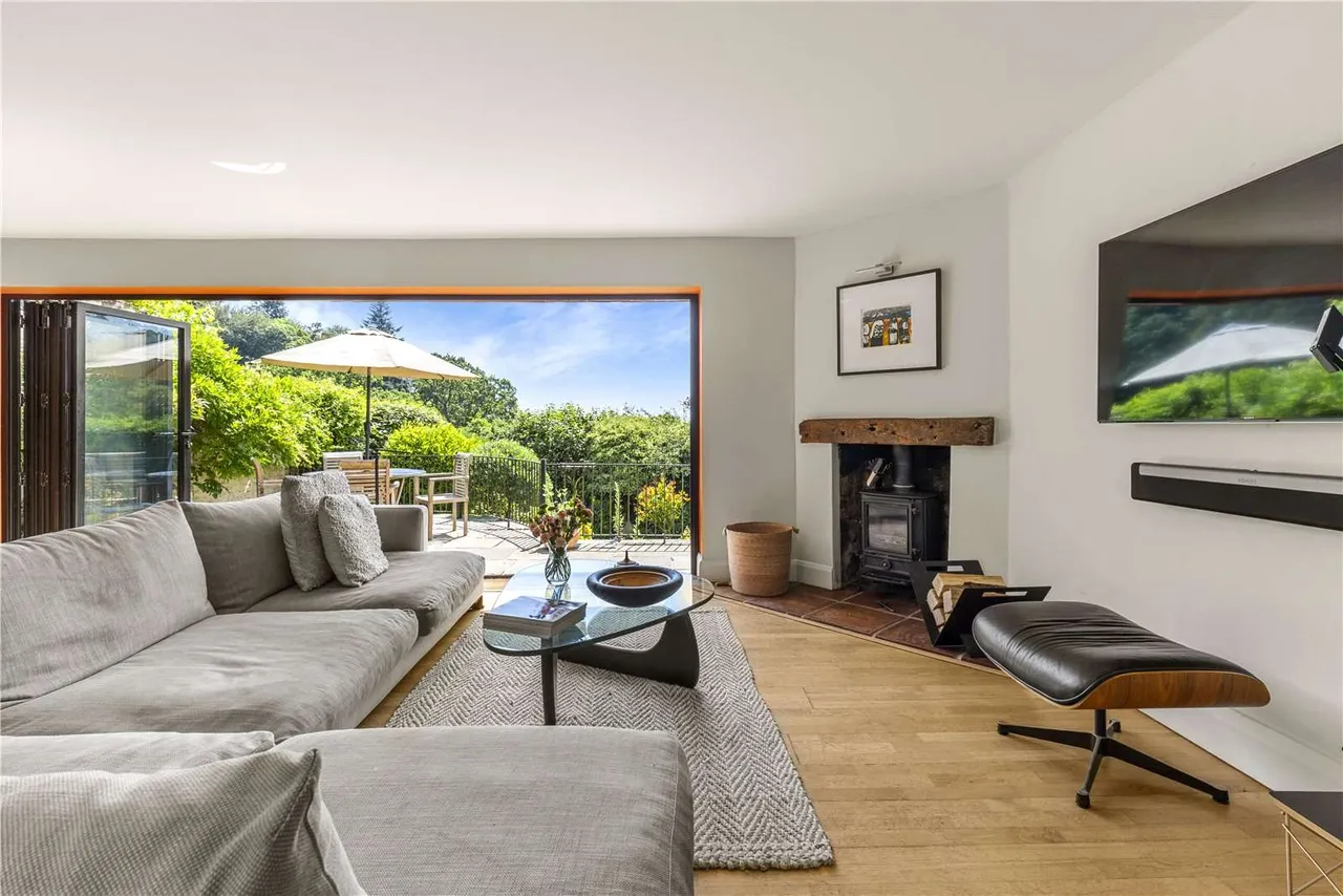 Coldharbour, RH5, photo 6